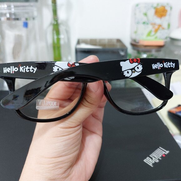 Rare Discontinued Clear HELLO KITTY UV Protection Sunglasses Black Frame - Picture 8 of 13